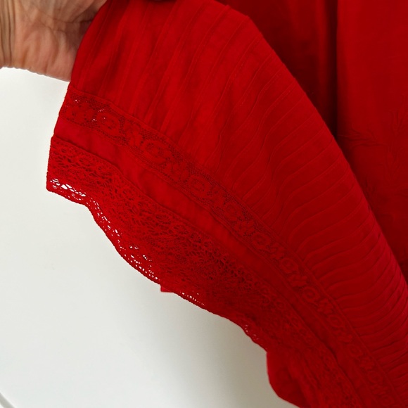 Alice + Olivia Red Pansy Maxi Dress - Picture 11 of 13